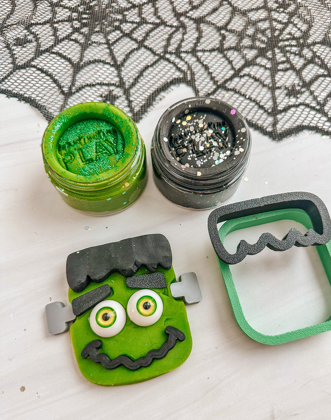 Make a Frankenstein Mini Playdough Kit