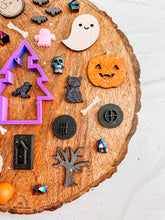 Load image into Gallery viewer, Haunted House Deluxe Mini Playdough Kit
