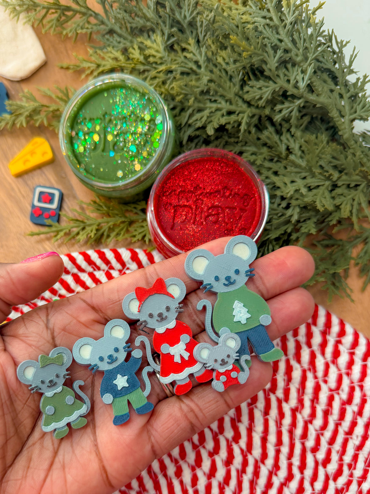 The Squeaks Family Christmas Mini Kit (PRE-ORDER)